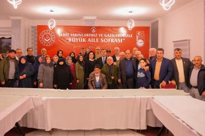 Bayburt’ta "Büyük Aile Sofraları" iftarı şehit aileleri ve gazilerle paylaşıldı