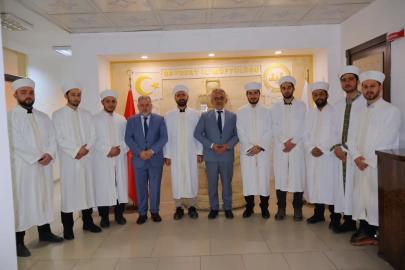 Bayburt’ta göreve başlayan imam hatiplere cübbe töreni