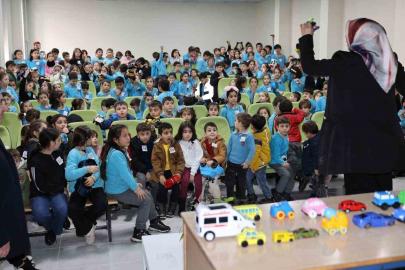 Bayburt’ta öğrencilere yönelik sağlık eğitimi sürüyor