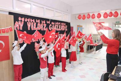 Bayrak sevgisi sınıflarda yankılandı