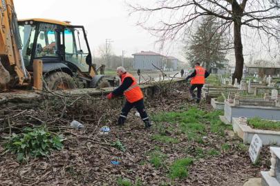 Bayrama kadar tüm mezarlıklar temizlenecek