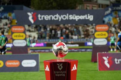 Beşiktaş - Galatasaray derbisinin tarihi açıklandı