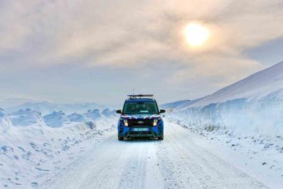 Beyaza bürünen Bayburt’ta jandarma ekipleri görev başında