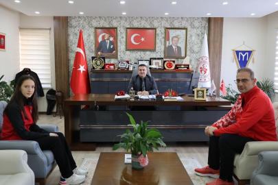 Bilecikli sporcu 300 metrede Türkiye 3’üncüsü oldu