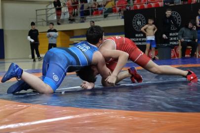 Bilecik’te Küçükler Serbest Stil Güreş İl Seçmesi tamamlandı