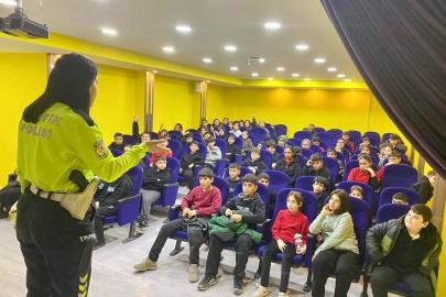 Bilecik’te "Trafik Dedektifleri Projesi" kapsamında öğrencilere eğitim