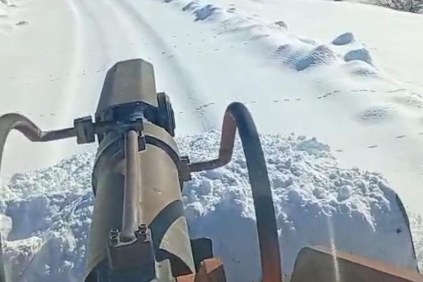 Bitlis’te karla mücadele çalışmaları aralıksız devam ediyor