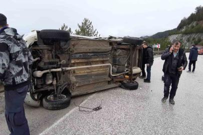 Bolu’da cenaze dönüşü kaza: 2 yaralı