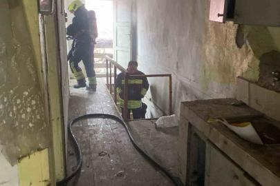 Bolu’da metruk evde yangın paniği