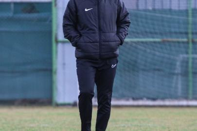 Boluspor’da 13 gün görev yapan Erdal Güneş ile yollar ayrıldı