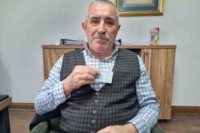 Bu muhtara herkes ‘abi’ demek zorunda kalıyor