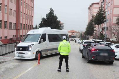 Burdur’da okul çevreleri ve servis araçlarına yönelik denetim