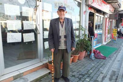 Burhaniye’de 97 yaşındaki Hasan dede ilçenin ayaklı tarihi oldu