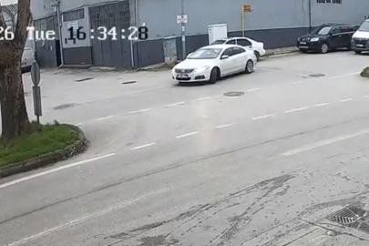 Bursa’da motosiklet sürücüsü ölümden böyle döndü