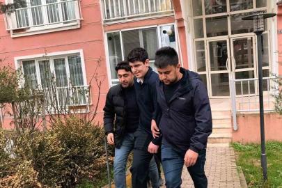 Bursa’da öfkeli genç ablasını bıçakla rehin aldı
