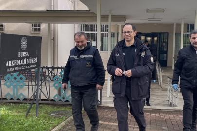 Bursa’da "pes" dedirten olay: Piknikte bulduğu top mermisini 10 gün evinde saklayıp müzeye getirdi