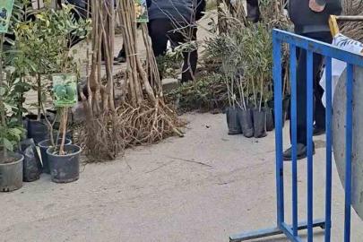 Bursa’da seyyar satıcılardan zabıtaya bıçaklı saldırı, 1 zabıta yaralandı