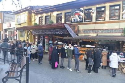 Bursa’da Tarihi Apdal Fırını Hafta Sonları Ziyaretçi Akınına Uğruyor