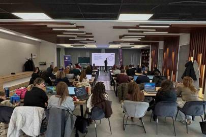 Büyükşehir Bilişim Akademisi’nden öğretmenlere siber güvenlik eğitimi