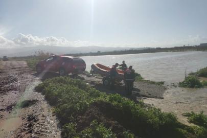 Büyükşehir ekiplerinin özverili çabası: Mahsur kalan hayvanlar kurtarıldı