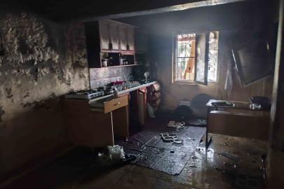 Camide çıkan yangın hasara neden oldu