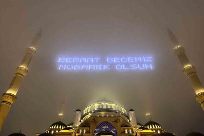 Çamlıca Camii’nde Berat Kandili dualarla idrak edildi