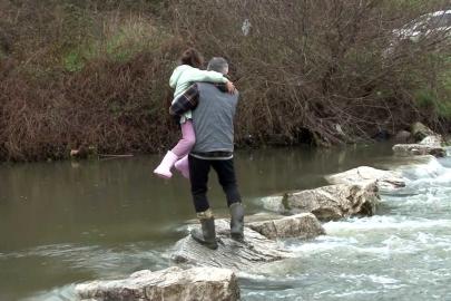 Çatalca’da dere taşkını vatandaşları yıllardır mağdur ediyor