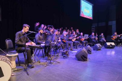 Çayırova’da Türk Halk Müziği Korosu konser verdi