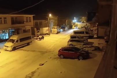 Çelikhan ilçesinde kar yağışı