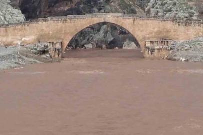 Cendere Çayı yükseldi