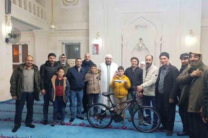 Çermik’te başarılı öğrencilere bisiklet ve akıllı saat hediye edildi