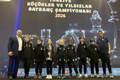Çeşme Belediyesporlu satranççılardan Türkiye Şampiyonası’nda büyük başarı