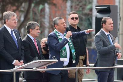 CHP Genel Başkanı Özel: "1999’dan bu yana Kocaeli Büyükşehir Belediyesi’ni kazanamadık ama kusuru kendimizde aradık"