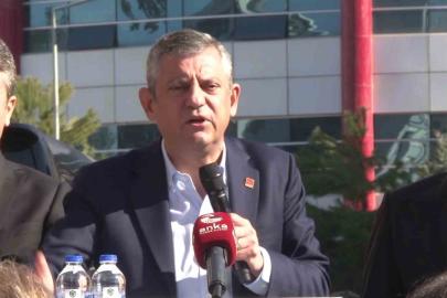 CHP Genel Başkanı Özgür Özel vatandaşlarla bir araya geldi