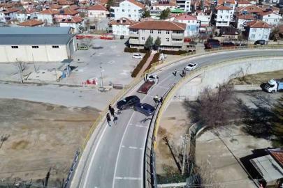 Cip ile otomobil kafa kafaya çarpıştı: 6 yaralı