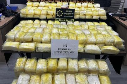 Cizre’de 142 kilo metamfetaminle yakalanan 2 zehir taciri tutuklandı