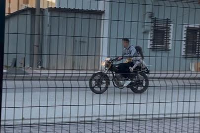 Çocukların plakasız motosikletle gezisi korkuttu