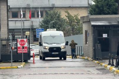 Çocuklarının gözü önünde öldürülen kadının cenazesi adli tıptan alındı