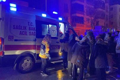Çorum’da ev yangını: Mahsur kalan aileyi itfaiye kurtardı