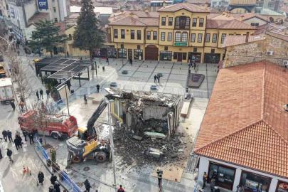 Çorum’da son binanın da yıkılmasıyla tarihi silüet gün yüzüne çıktı
