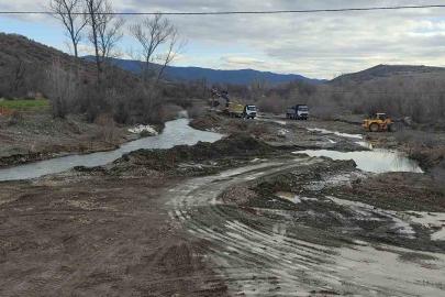Çorum’da ulaşıma kapanan yolda ulaşım geçici köprüden sağlanacak