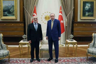 Cumhurbaşkanı Erdoğan, HÜDA PAR Genel Başkanı Yapıcıoğlu’nu kabul etti