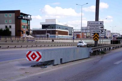 D-100’deki riskli kavşaklara "çarpışma yastığı" önlemi