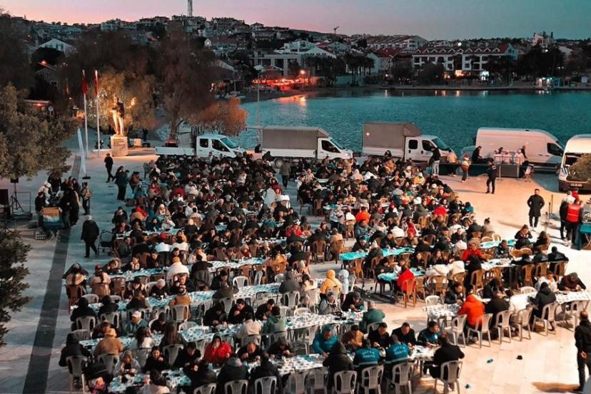 Datça’da 600 kişilik iftar sofrası kuruldu