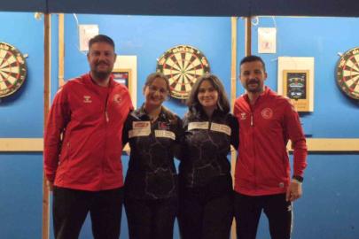 Denizlili dartçılar Hollanda’da tarih yazdı