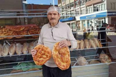 Devrek’te Ramazan pidesi vatandaşların tüketimine sunulmaya başlandı