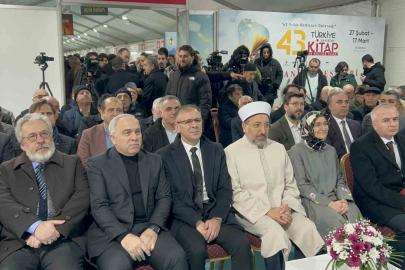 Diyanet İşleri Başkanı Arpaguş: "Yeryüzünde kitabın serüveni ilahi hitapla başlamıştır. İnsanlığı kitap ile tanıştıranlar da bu ilahi hitabın muhatabı olan peygamberlerdir"