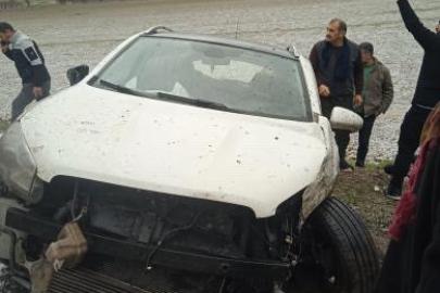 Dolu yağışı kazaya neden oldu: 2 yaralı