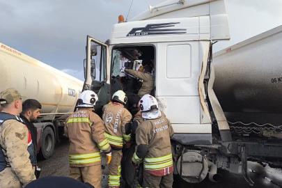 Dörtyol’da tırla çarpışan tankerin sürücüsü yaralandı