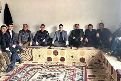 Dumlupınar Kaymakamı Alperen Teltik, köy sakinlerinin talep ve isteklerini yerinde dinledi